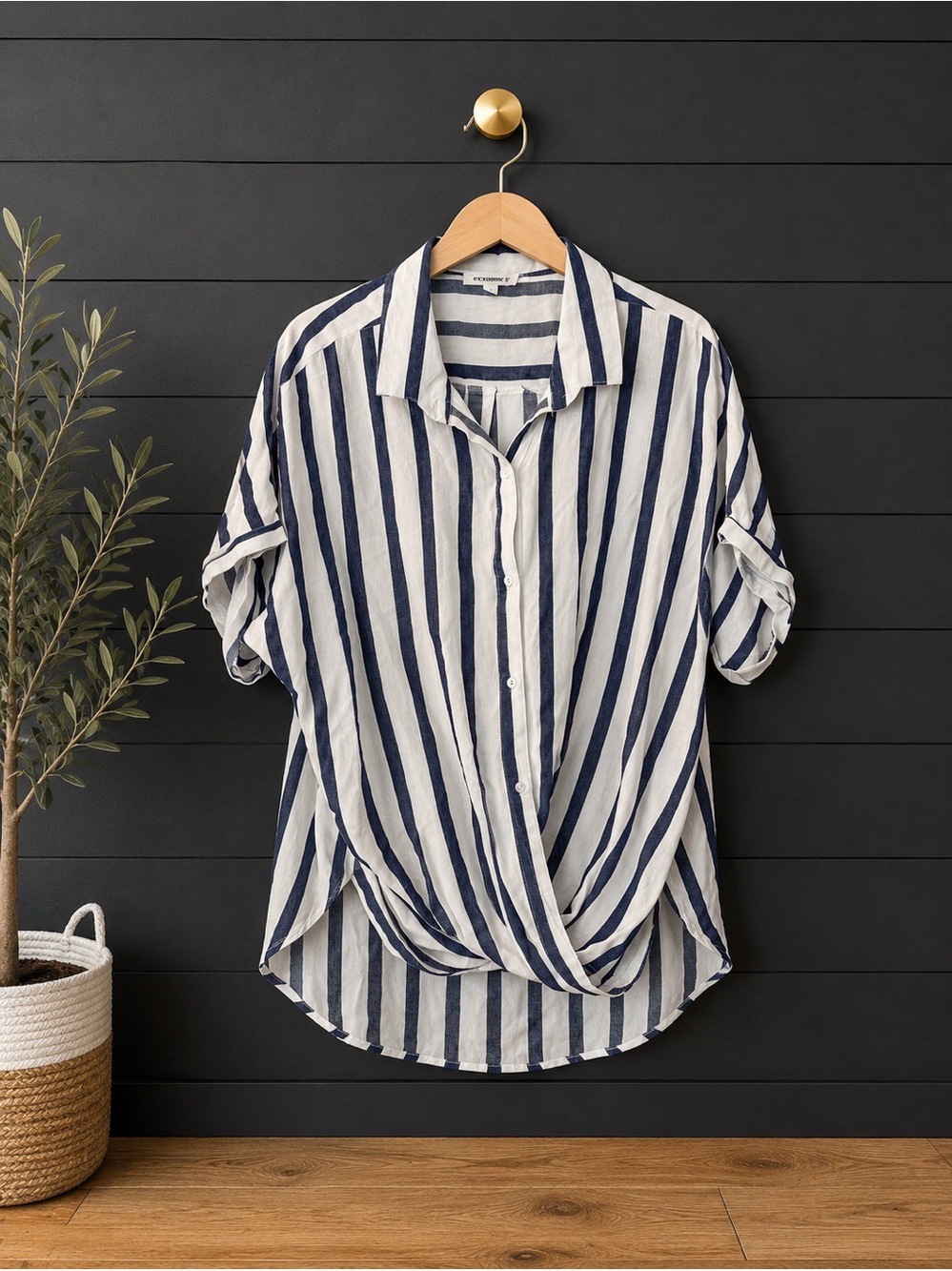 💙 ee:some Blue & White Striped Twist Front Button-Up Blouse Medium | Coastal